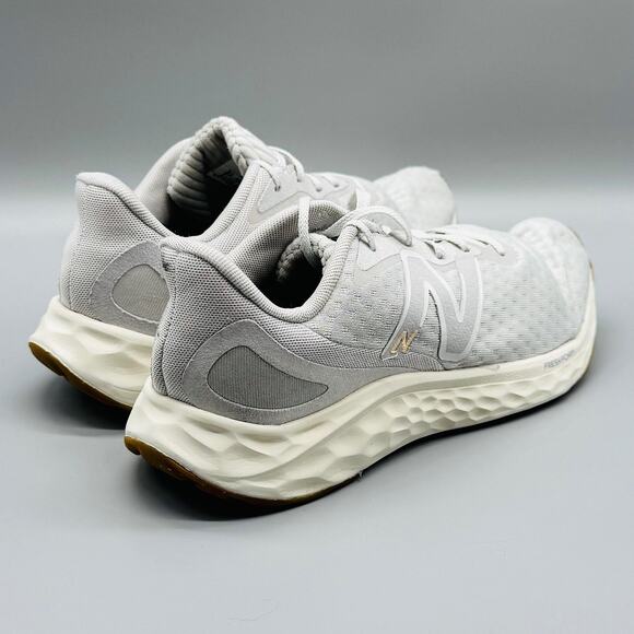 New Balance Shoes Womens 7 Gray White Fresh Foam Arishi V4 Running Sneakers - Picture 5 of 9